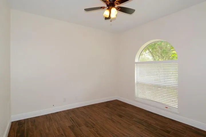 06_4935LamePantherLane_54_Office_FlexMLS