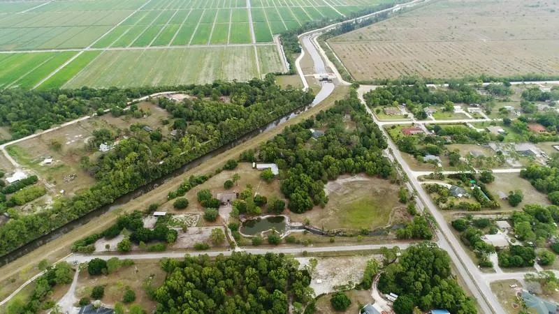 28_4935LamePantherLane_181003_AerialView
