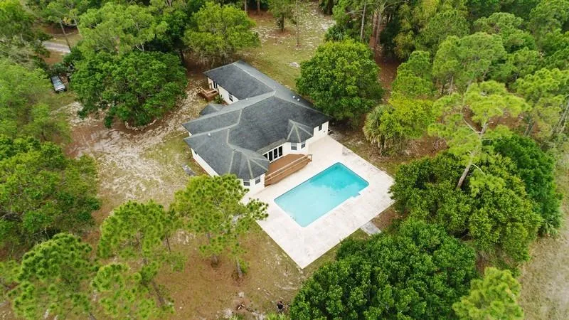 34_4935LamePantherLane_181009_AerialView