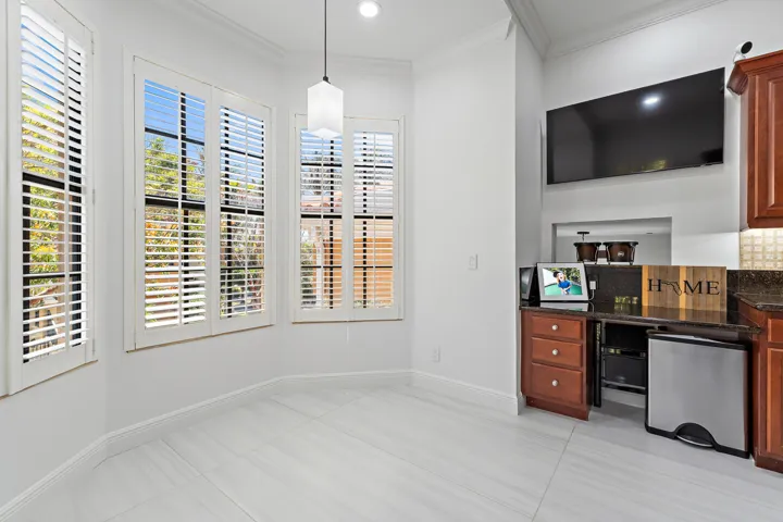 Breakfast Nook
