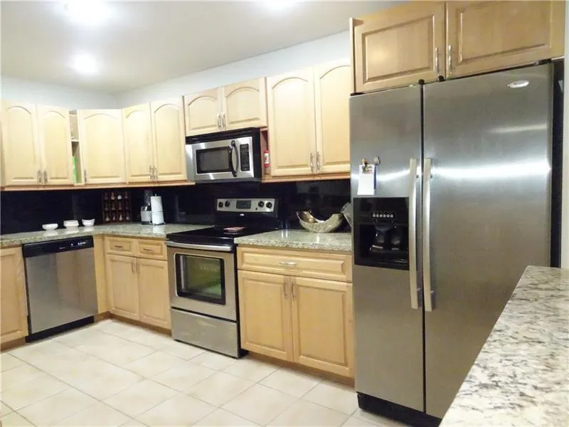KITCHEN 1