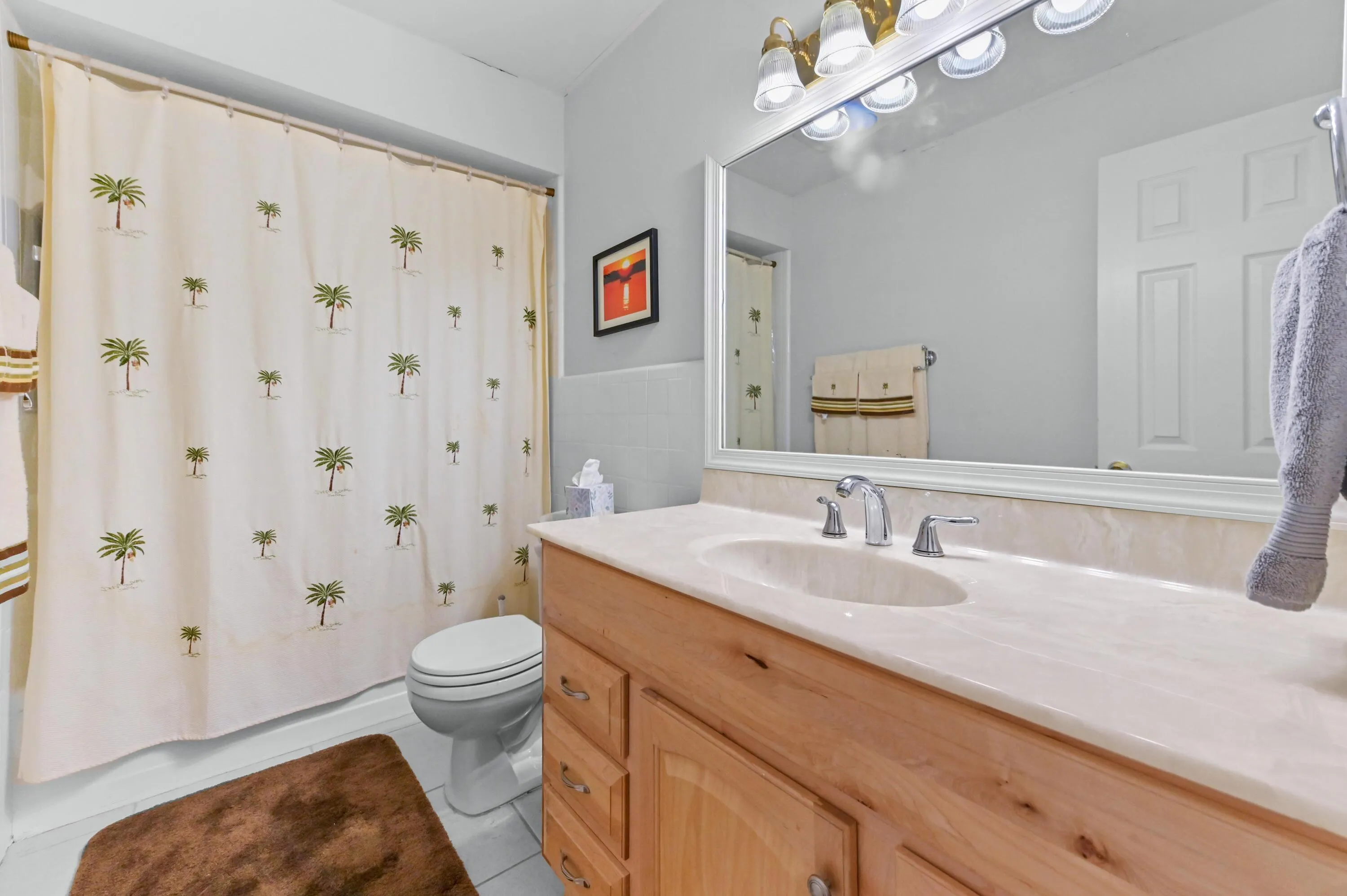 19 Bathroom 01