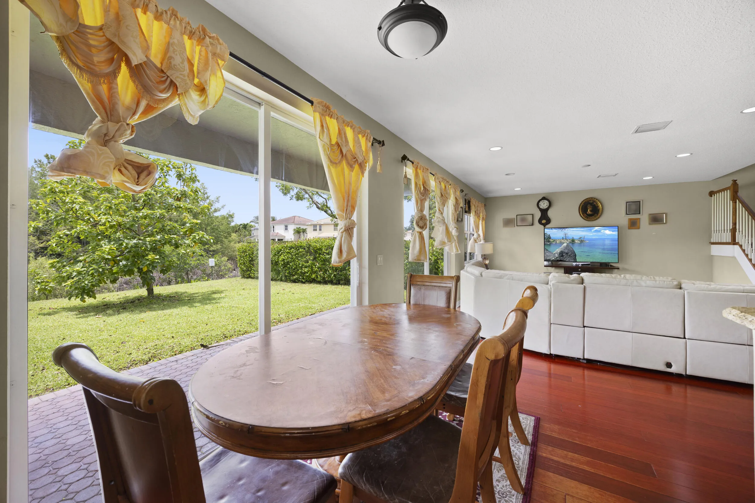 17_453a7551