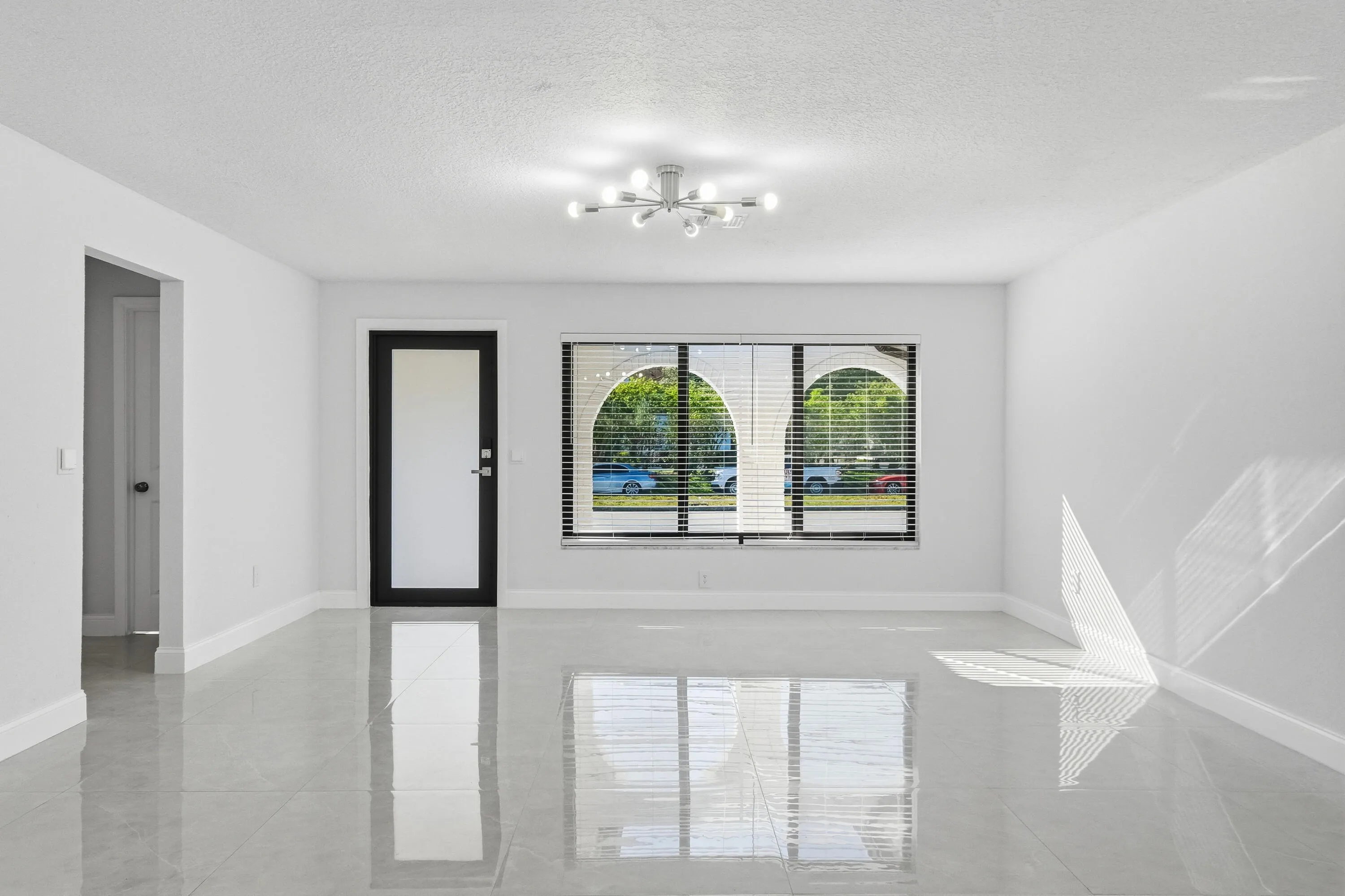 22390 SW 66th Ave-13