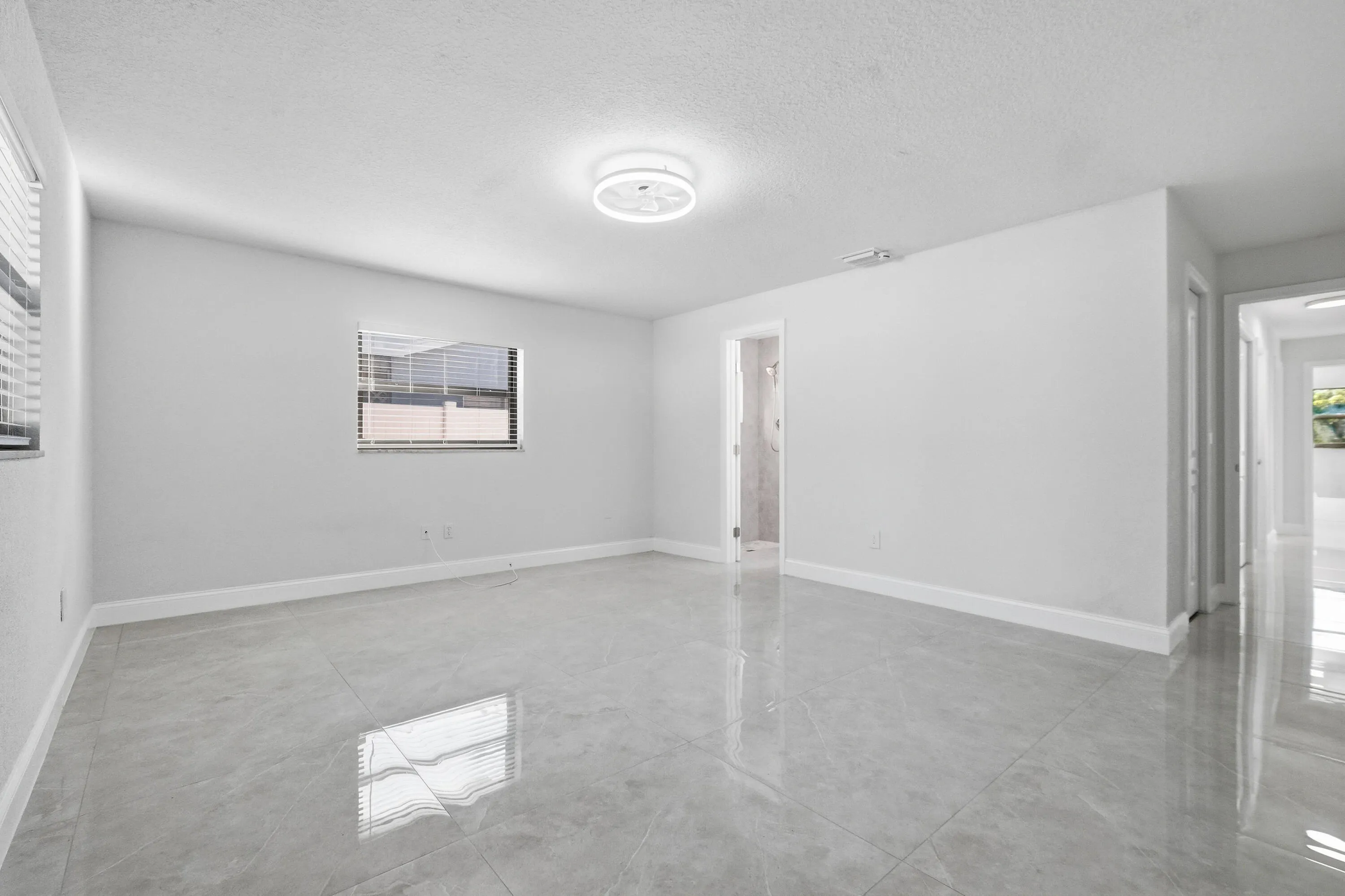 22390 SW 66th Ave-37