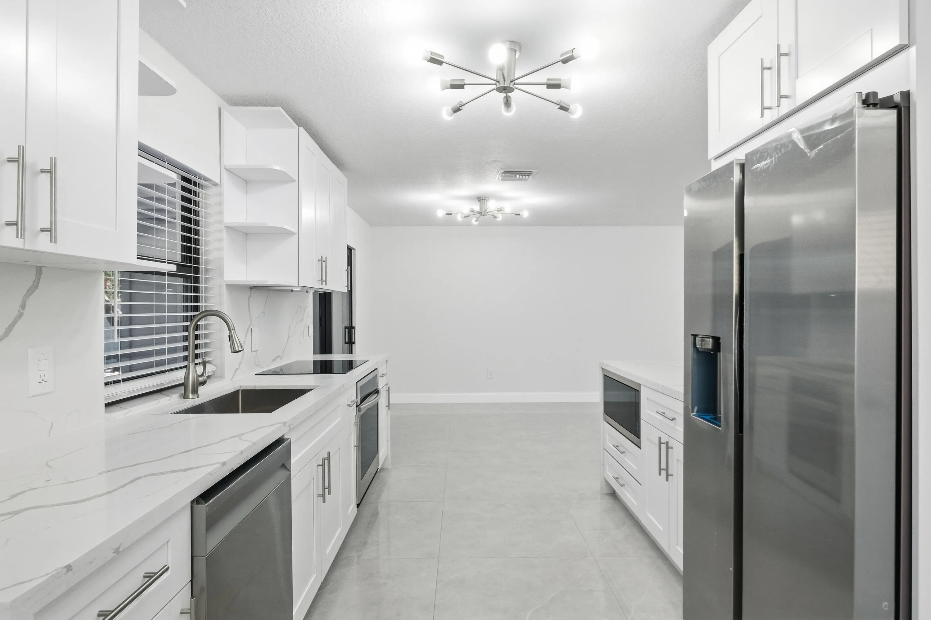 22390 SW 66th Ave-24