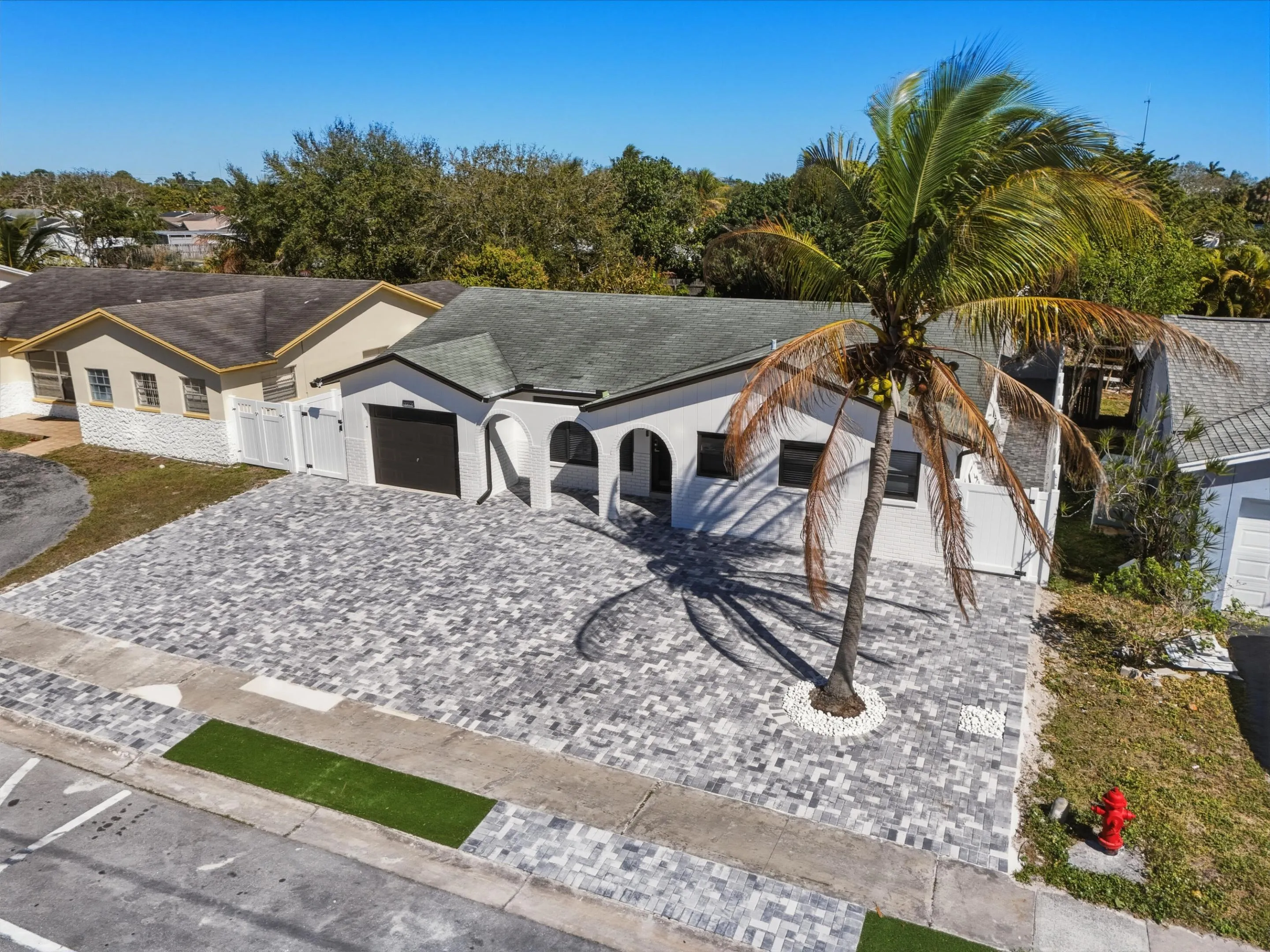 22390 SW 66th Ave-3