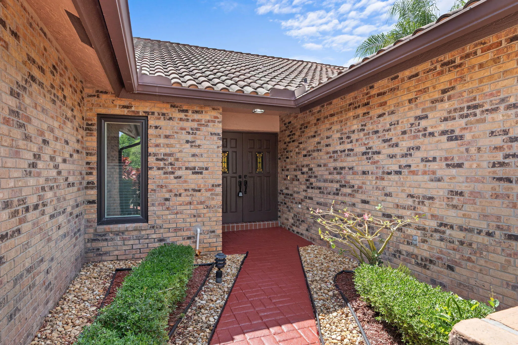 4-web-or-mls-11220 NW 2nd Manor Coral Sp