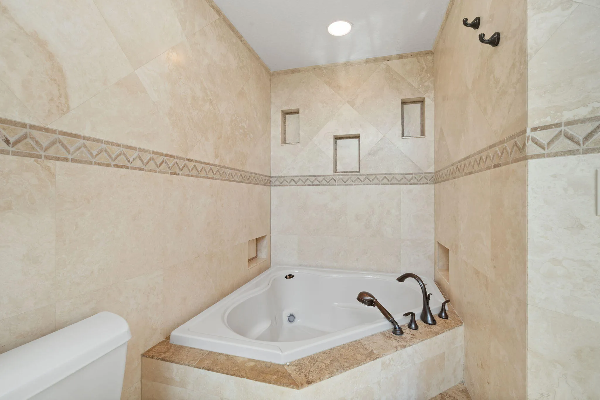 39-web-or-mls-11220 NW 2nd Manor Coral S