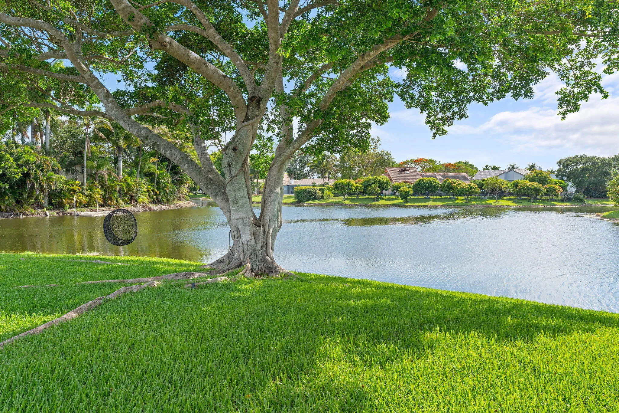 51-web-or-mls-11220 NW 2nd Manor Coral S
