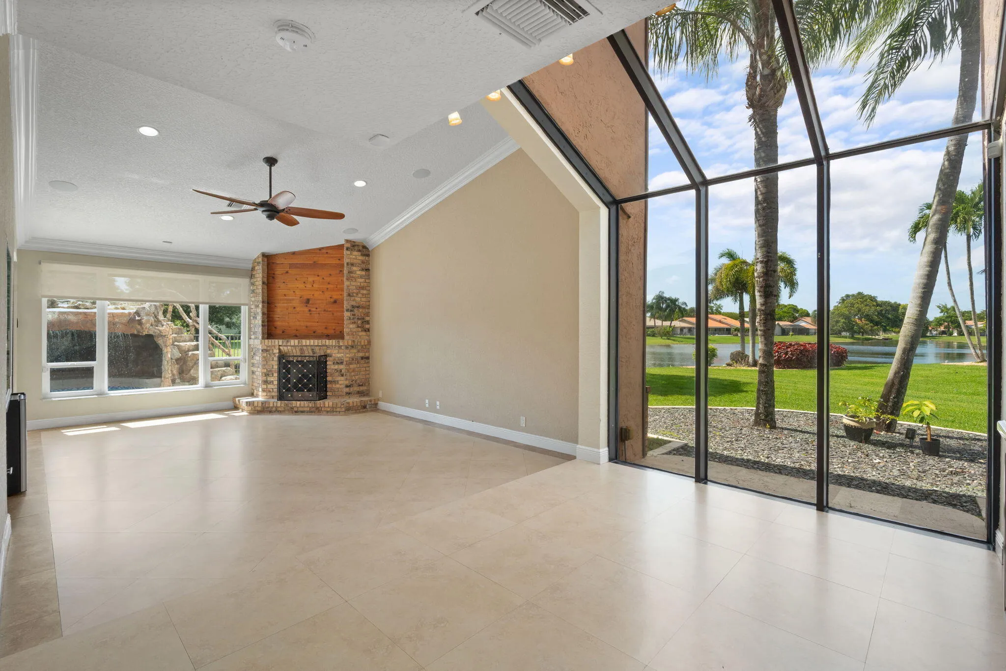 9-web-or-mls-11220 NW 2nd Manor Coral Sp
