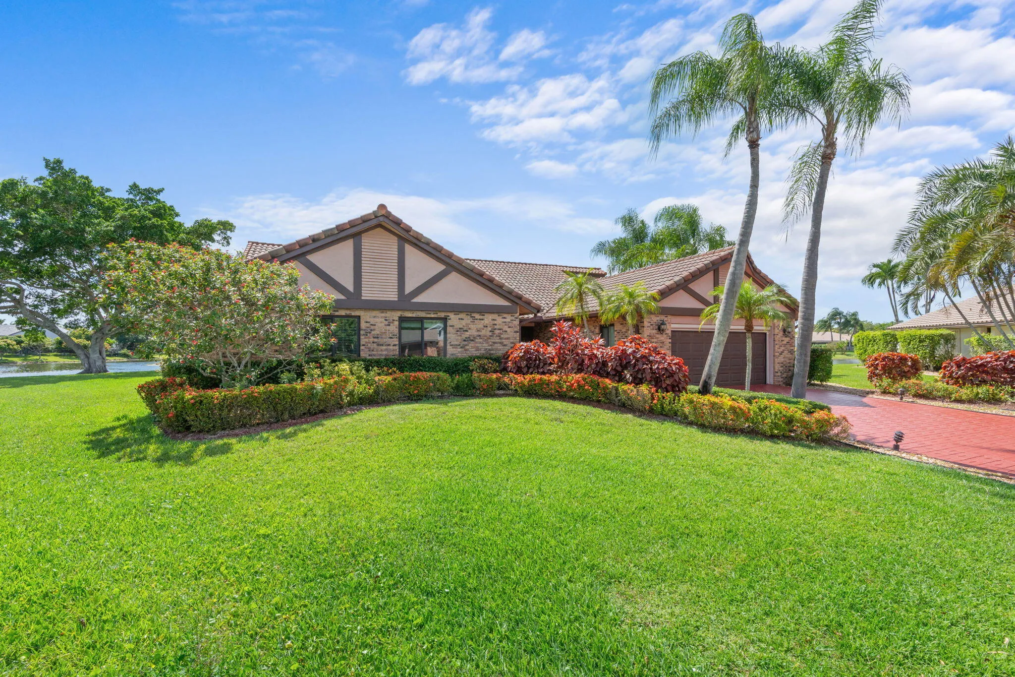 3-web-or-mls-11220 NW 2nd Manor Coral Sp