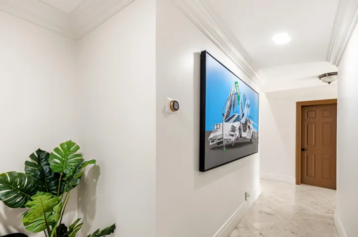 Living / Hallway