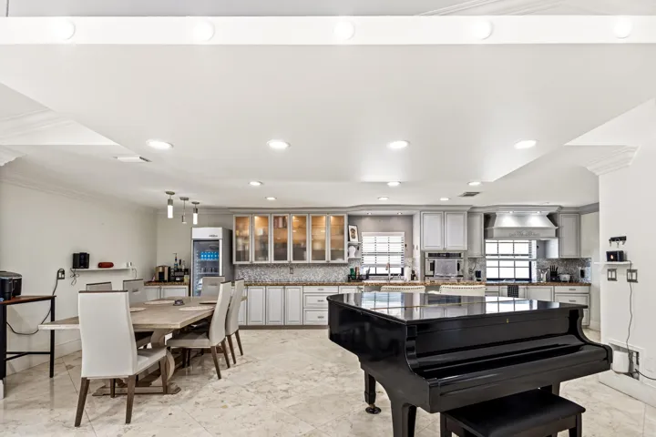 Dining / Kitchen