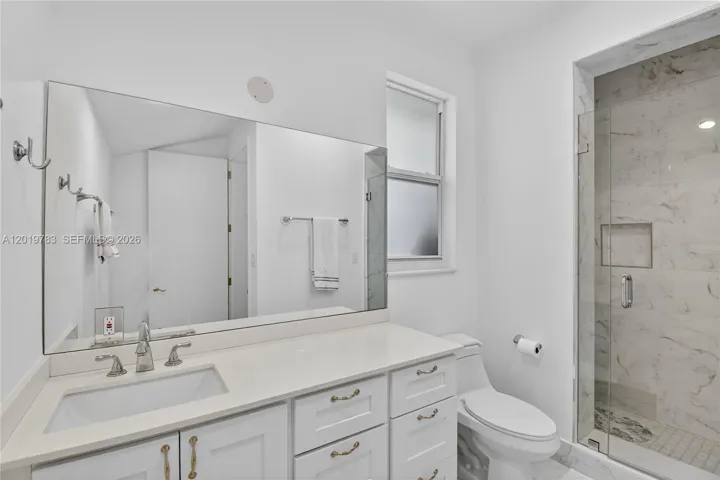 2nd Bathroom