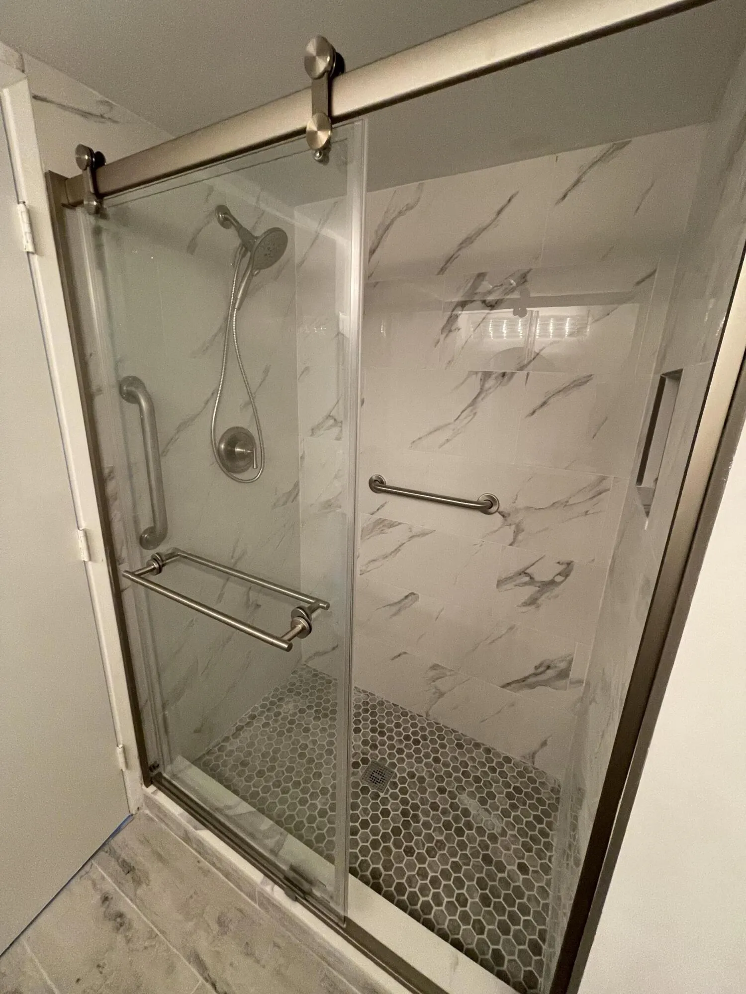 Primary shower