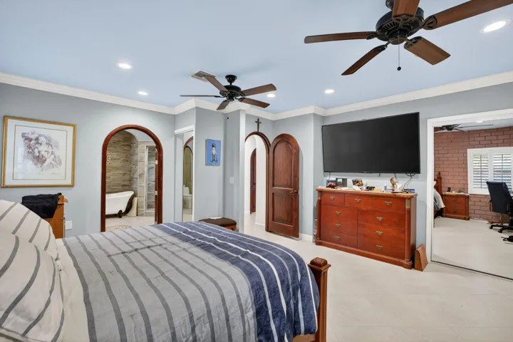 31-web-or-mls-699A9133