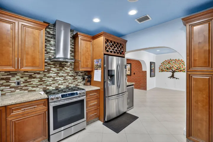 23-web-or-mls-699A9048