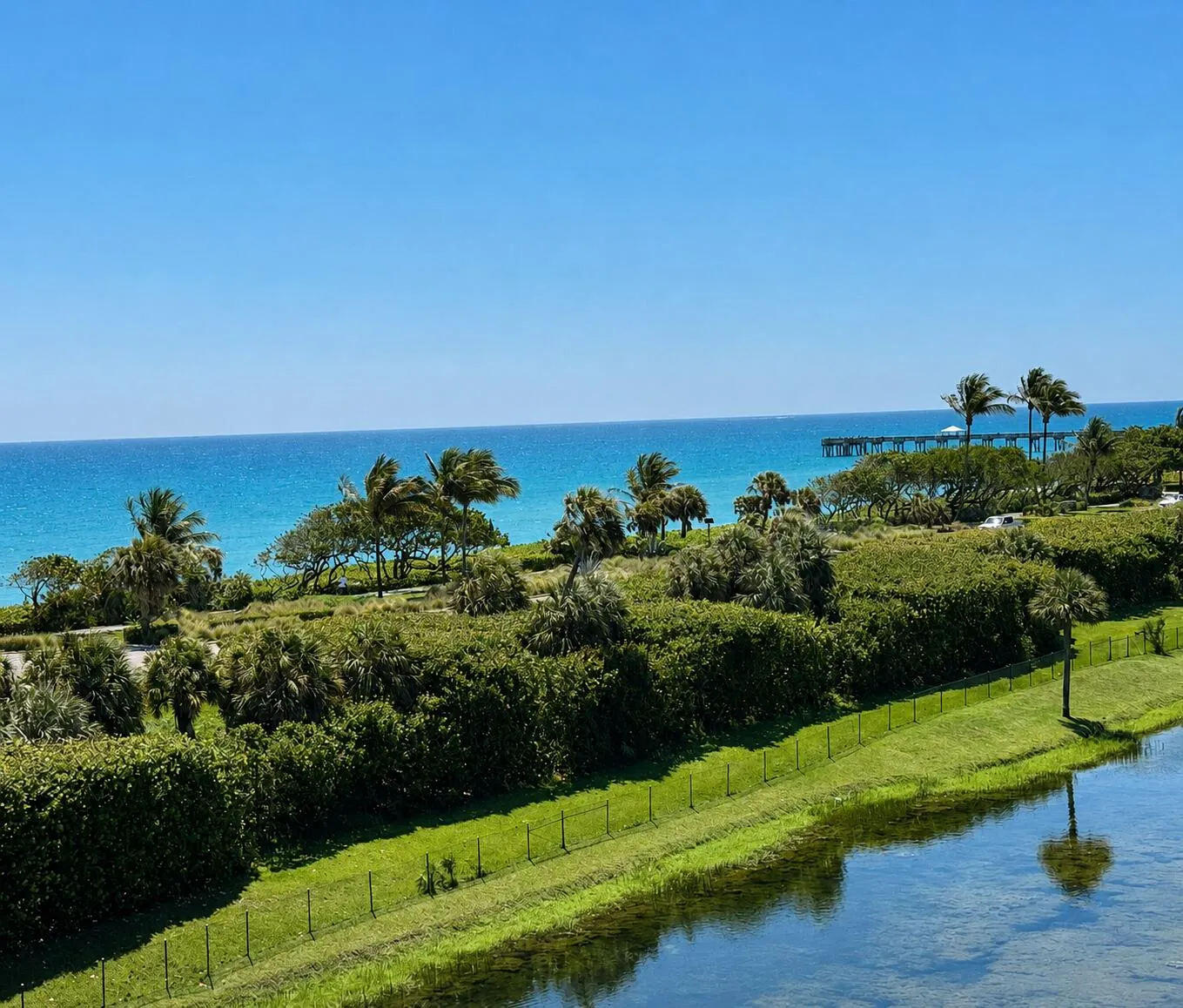 Balcony VIew of Juno Pier