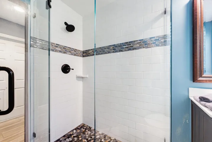 Detached Guest House Bathroom