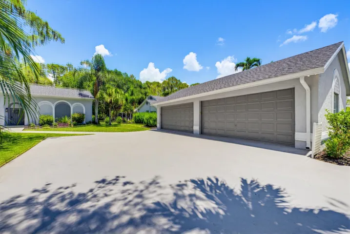Detached 4 Car Garage