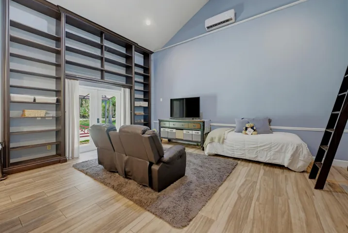 Detached Guest House