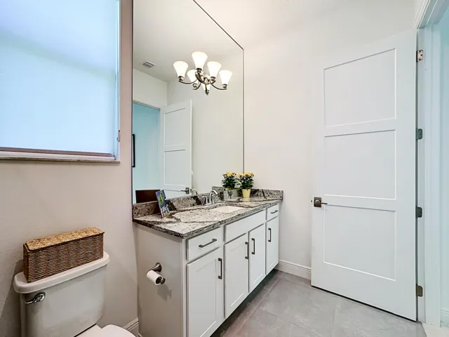 8596 SW Felicita Junior Suite Vanity