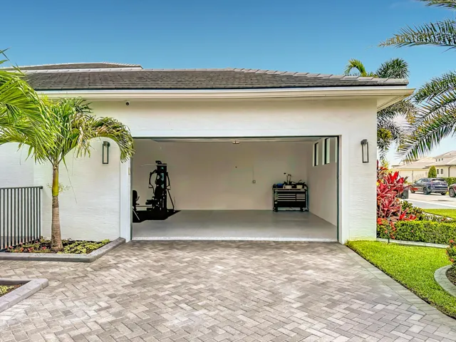8596 SW Felicita Way Side Garage Open