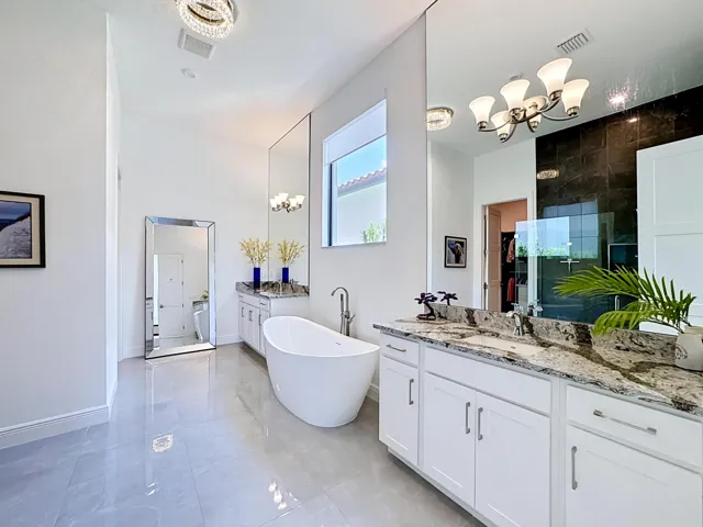 8596 SW Felicita Way Primary Bath 1