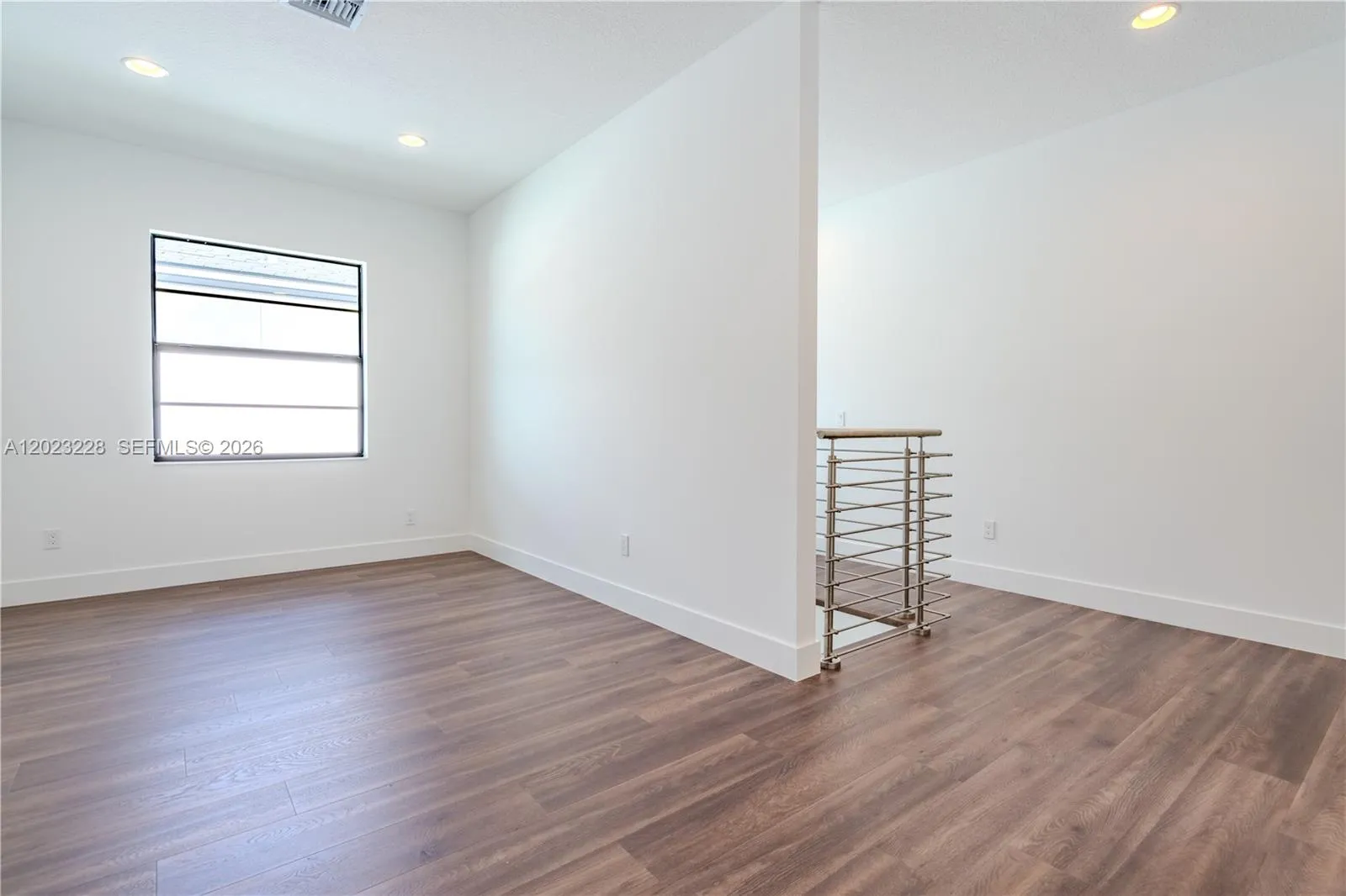 2nd floor Family room - stairs