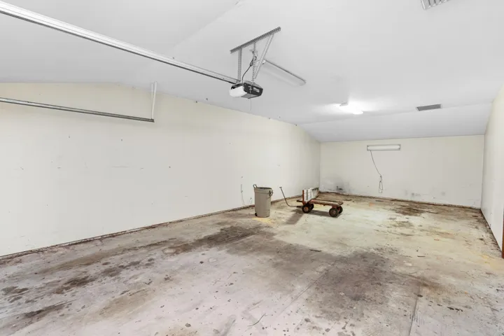 Garage 3