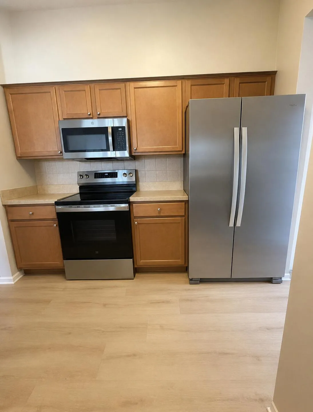 Stainless Appliances / Side by Side Refrigerator