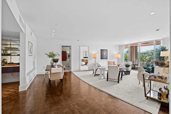6-web-or-mls-A7405686
