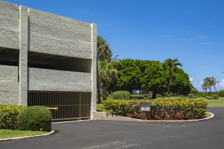 Parking Garage