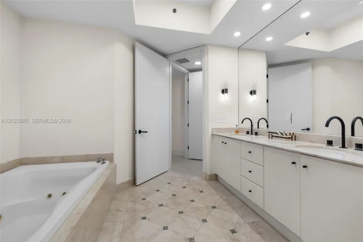 Actual primary bathroom