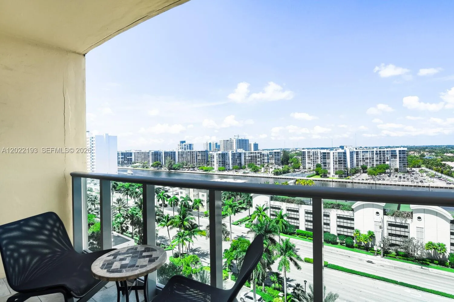 Facing intracoastal