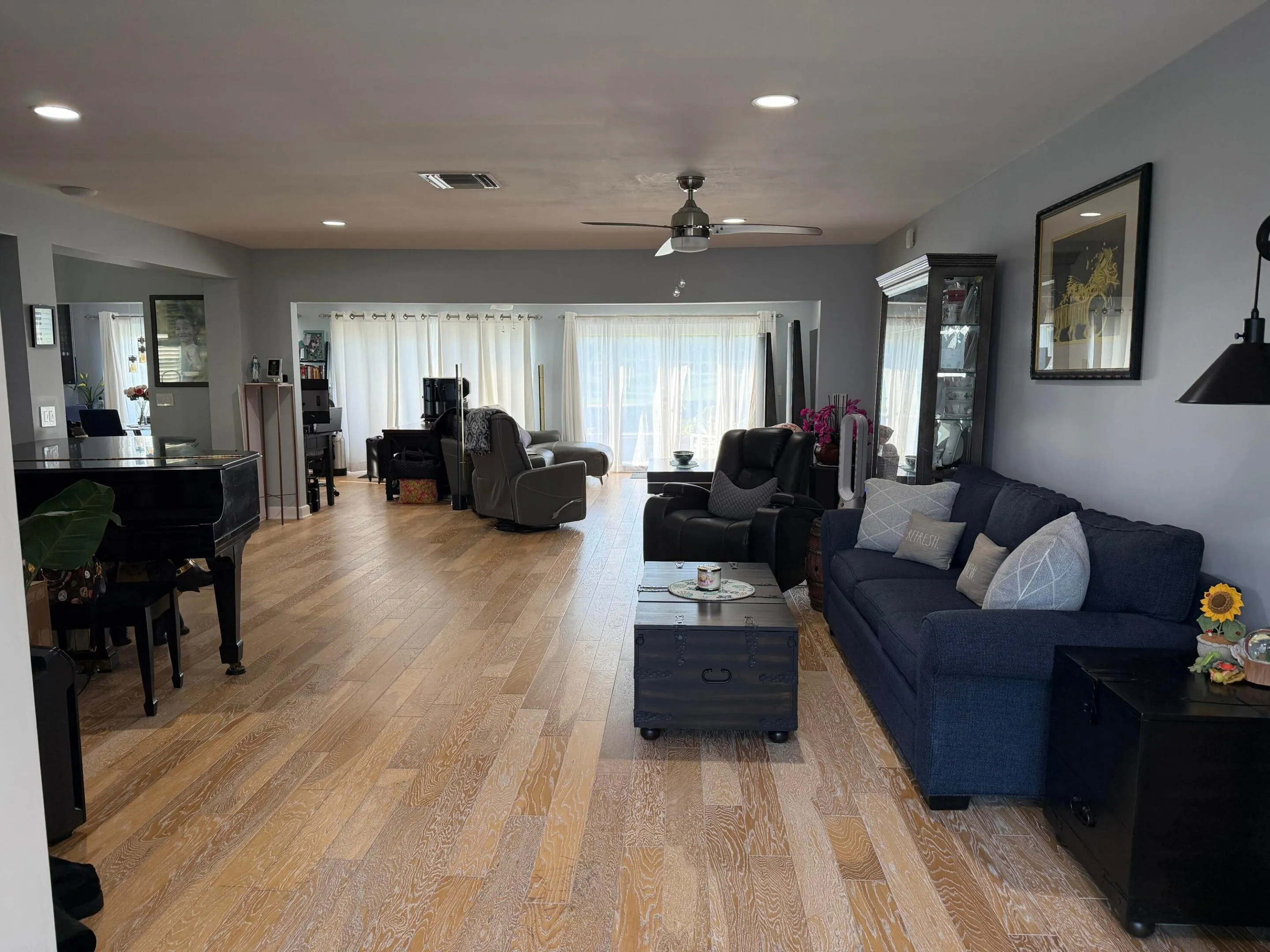 11 HOLLY DR 4