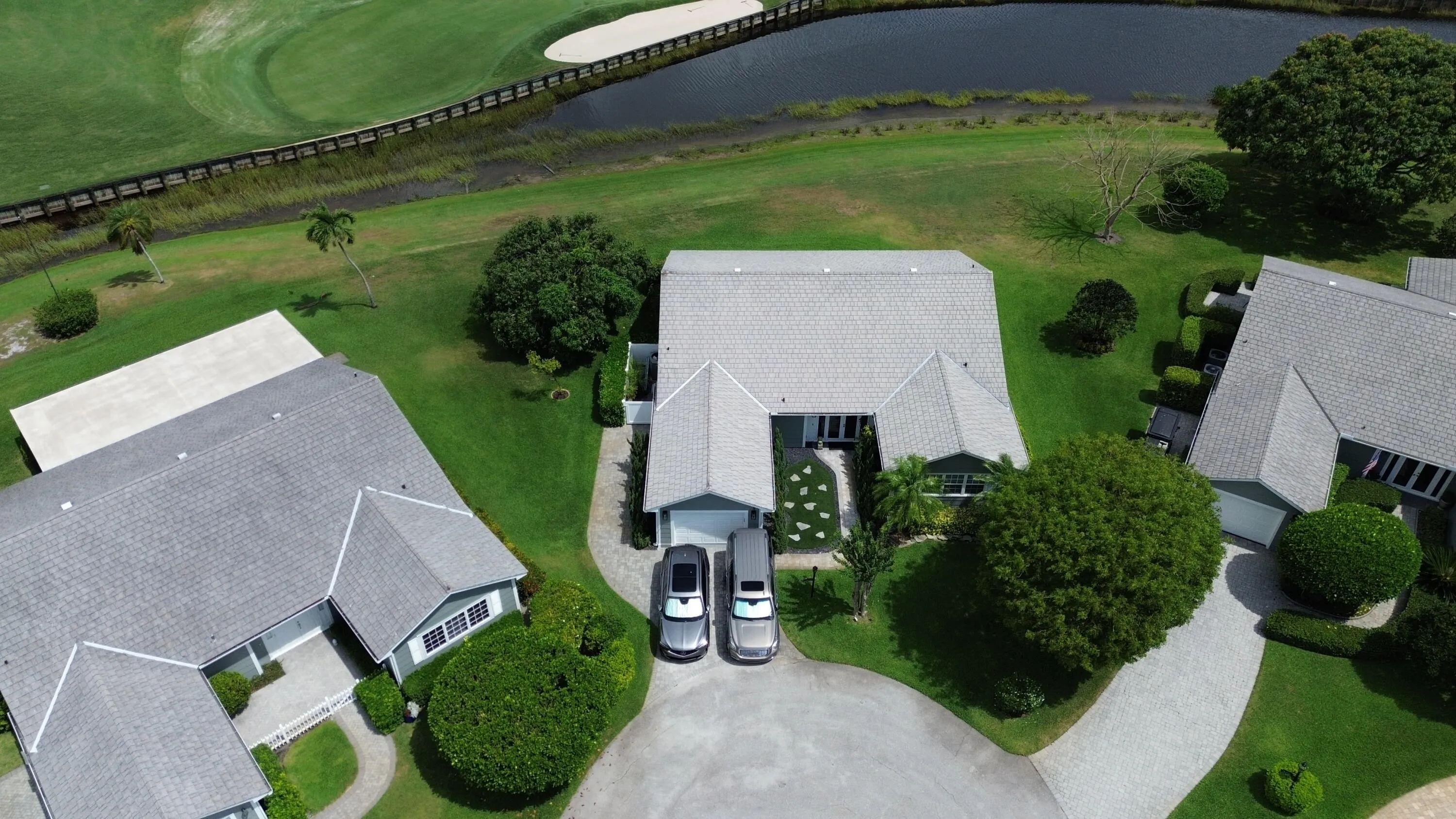 11 HOLLY DR 10