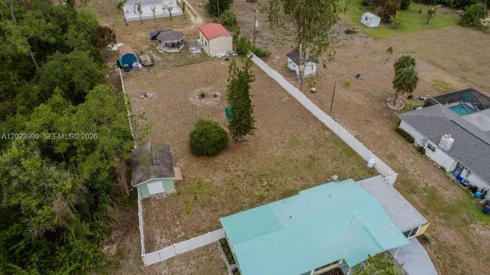 Property photo 23