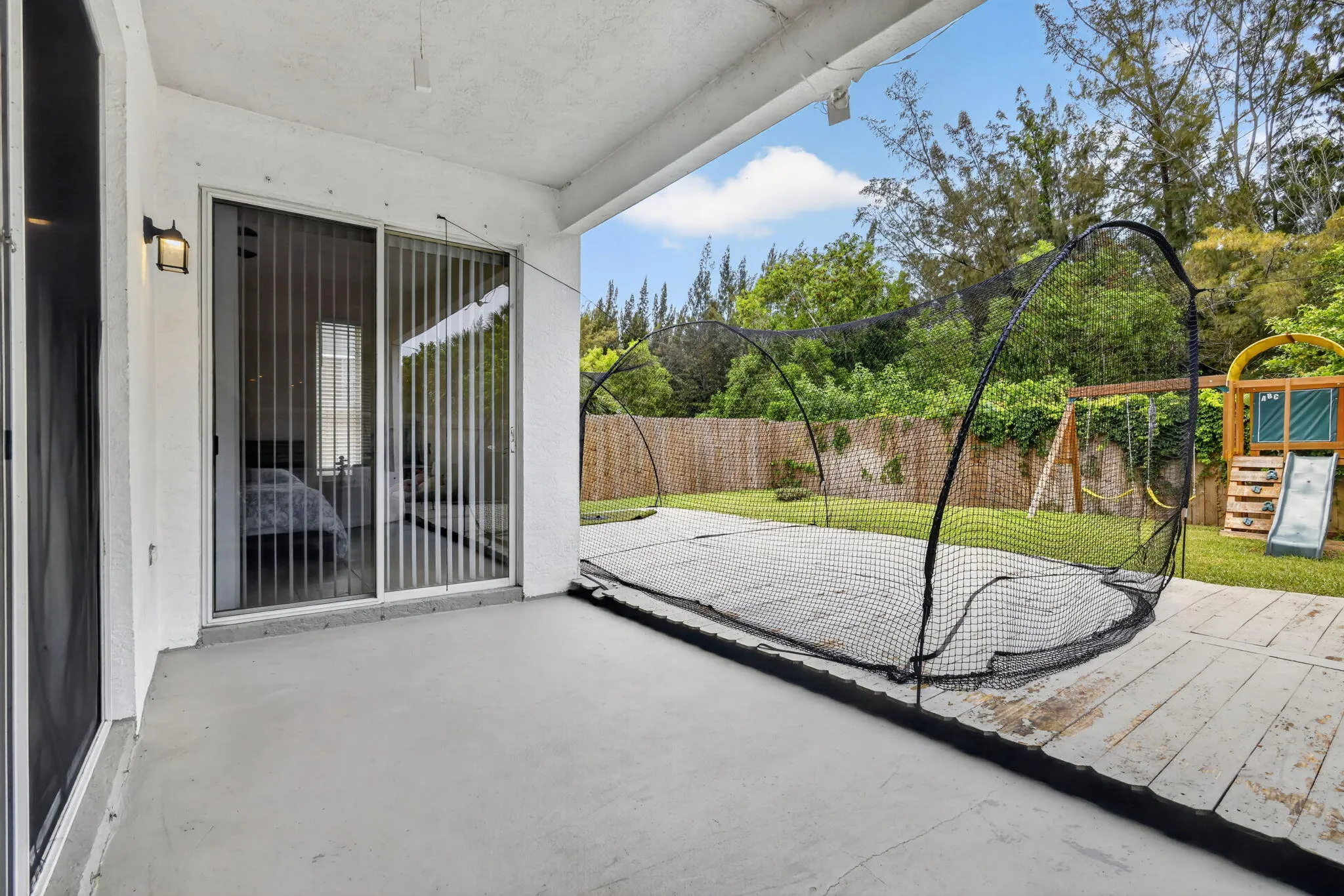 back_patio_37