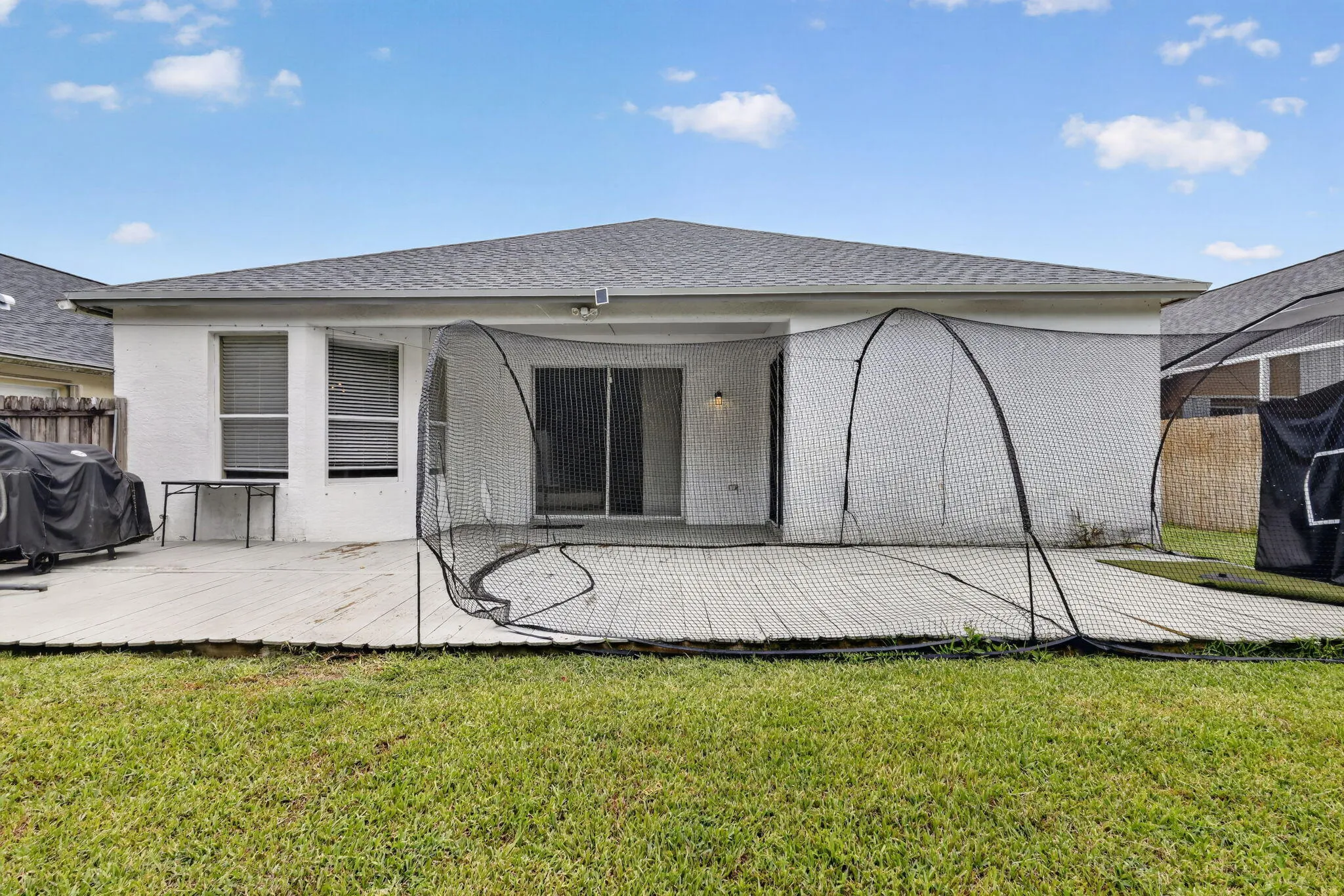 back_exterior_40
