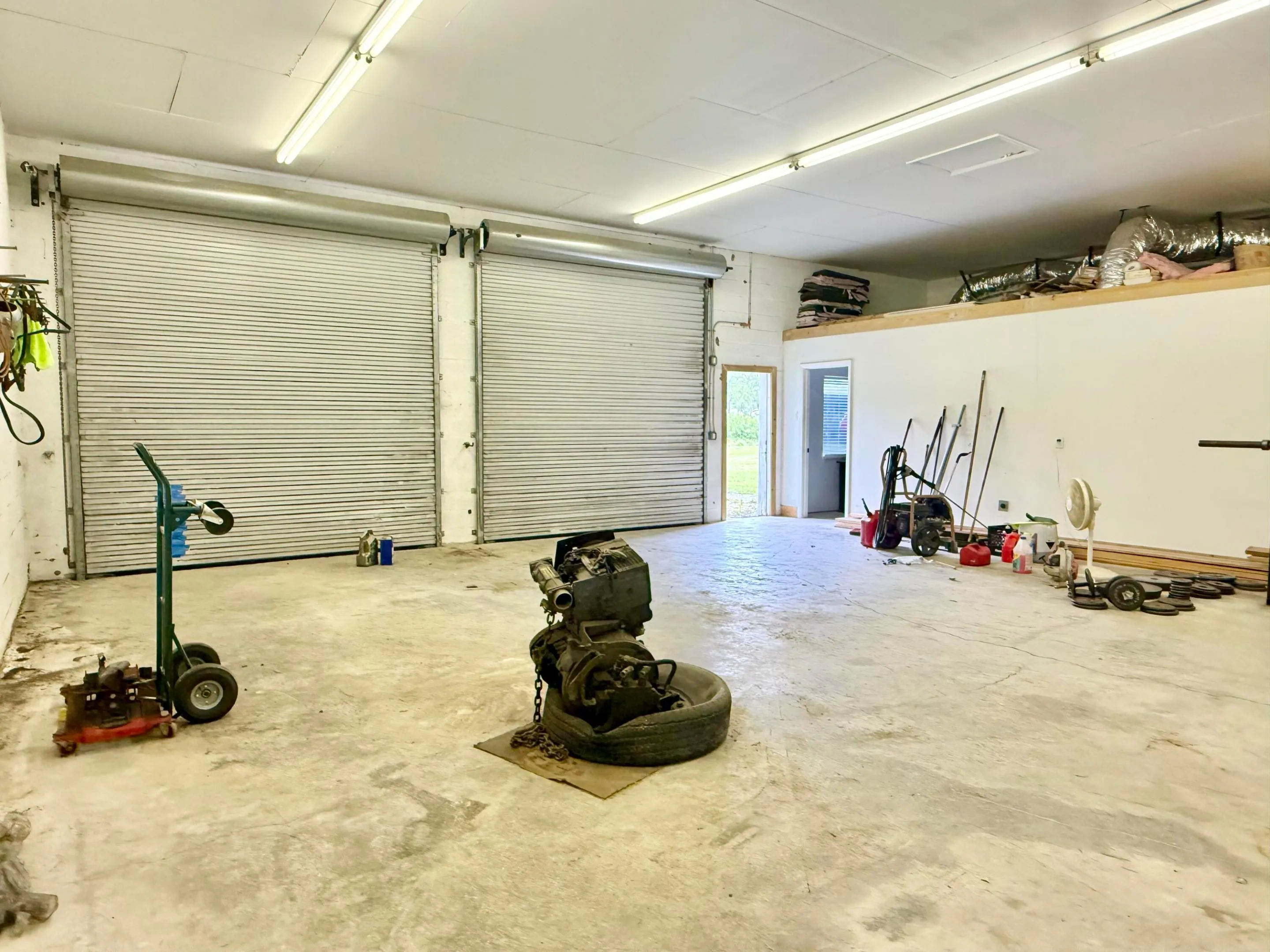 detached 2 car garage/office