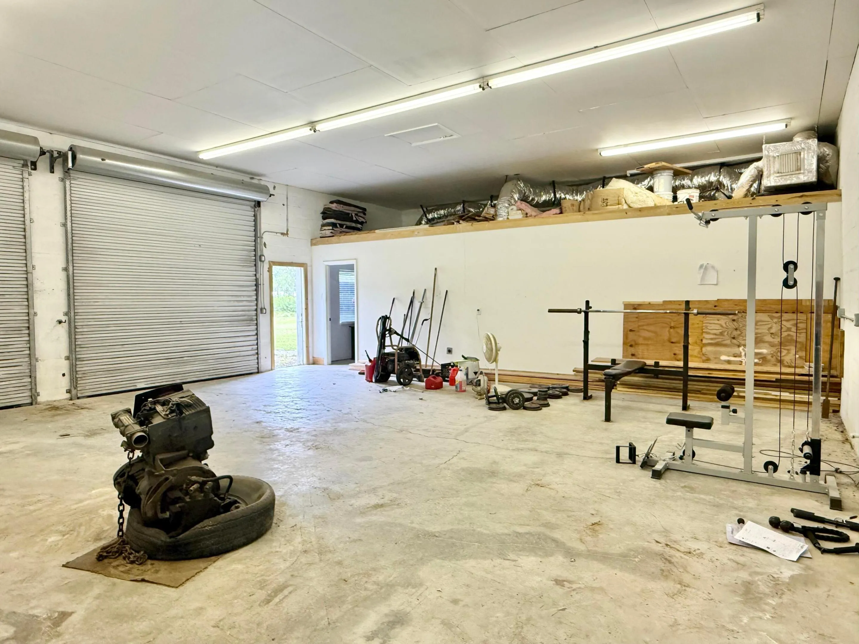 detached 2 car garage/office