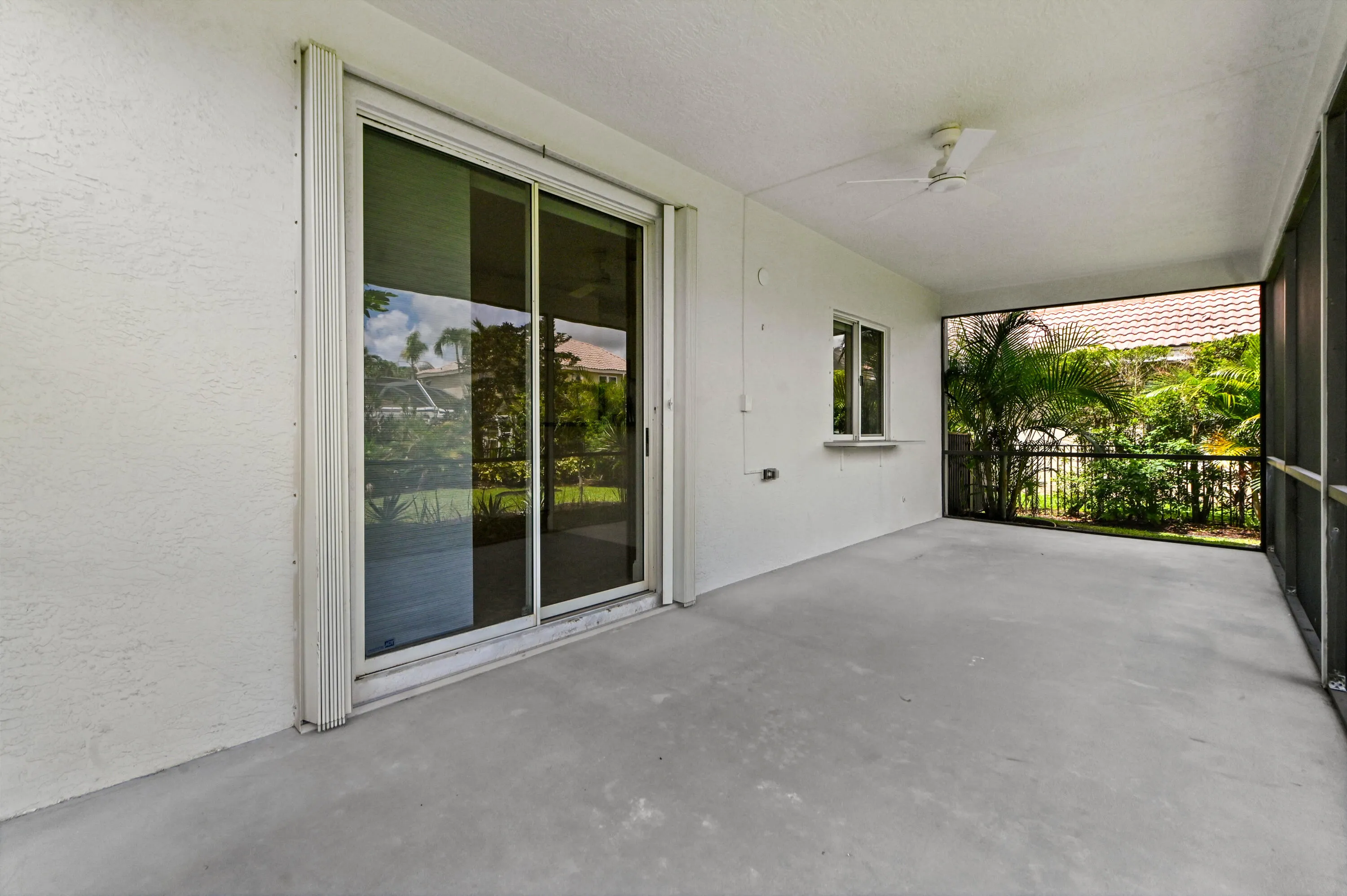 30 patio 01