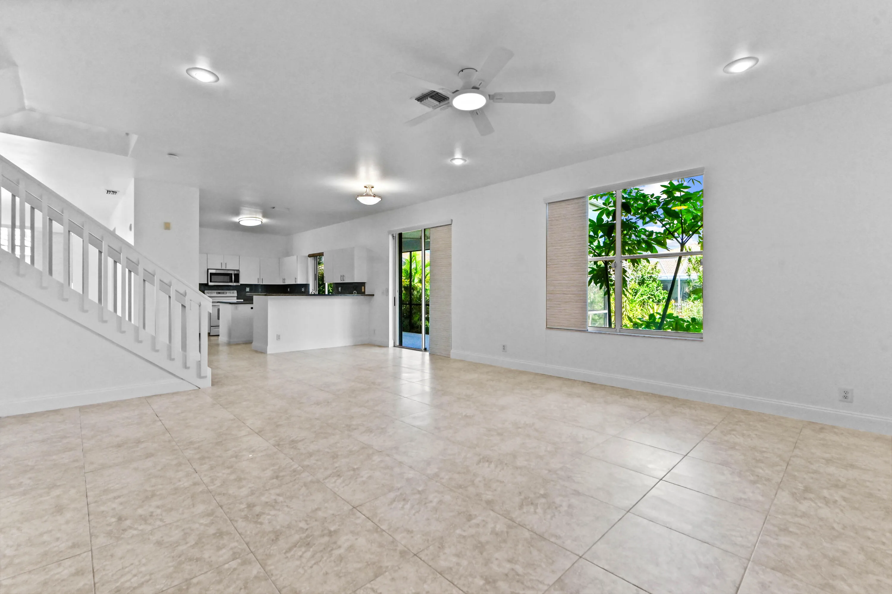 14 Dining area 01