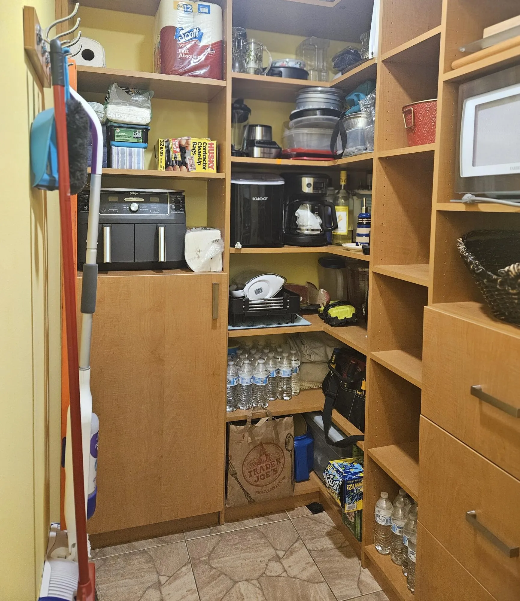 Walk-in Pantry