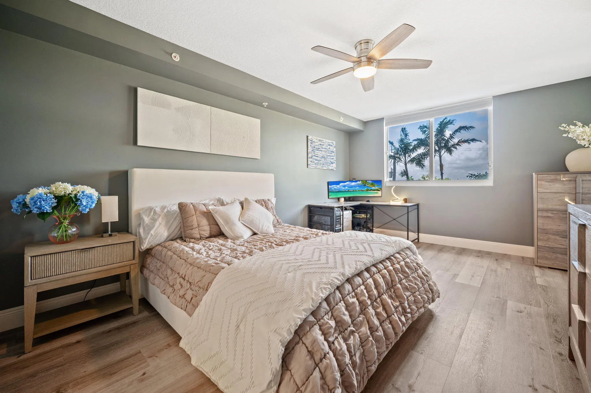15-web-or-mls-2001-n-ocean-blvd-304