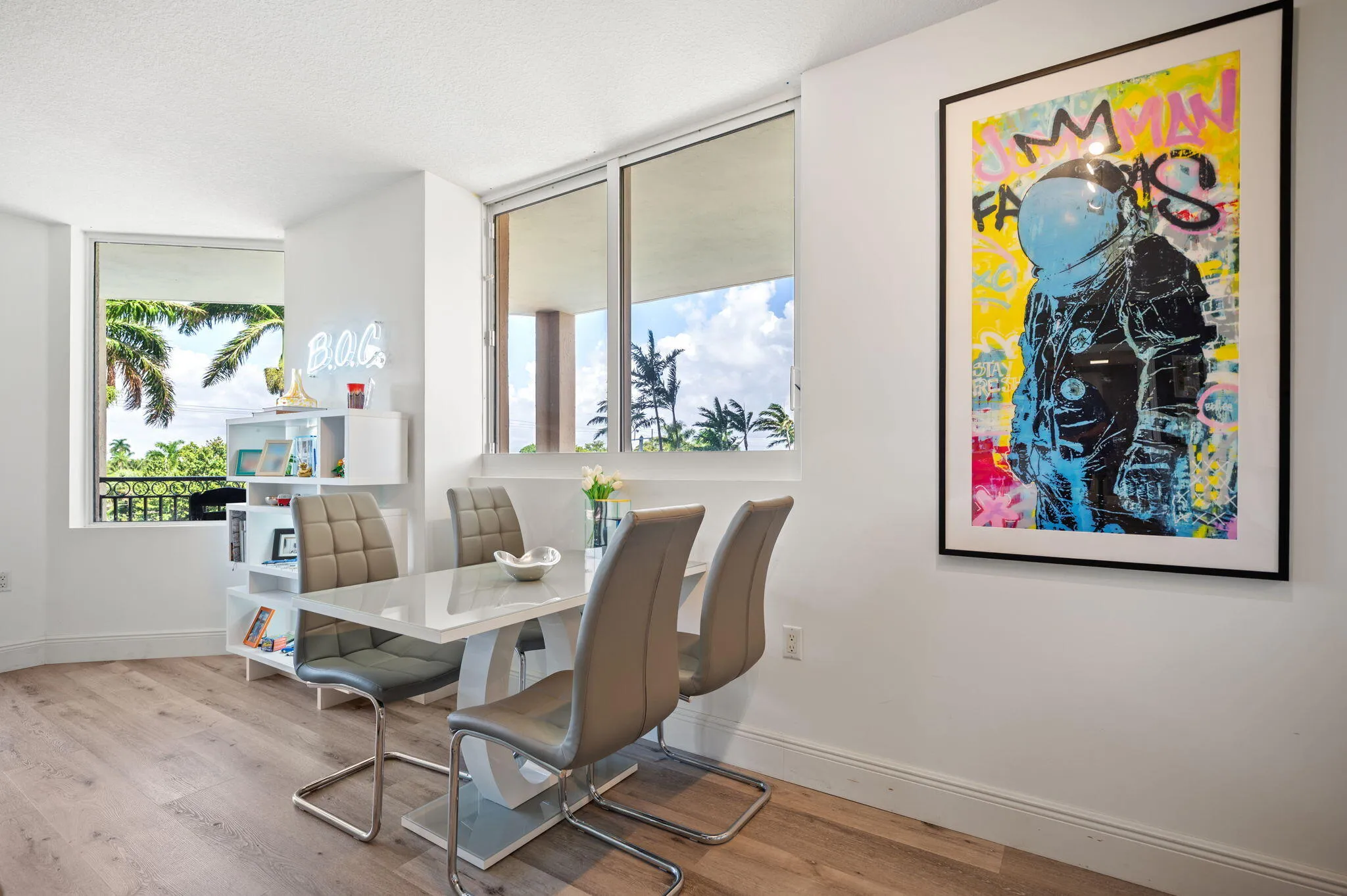 9-web-or-mls-2001-n-ocean-blvd-304
