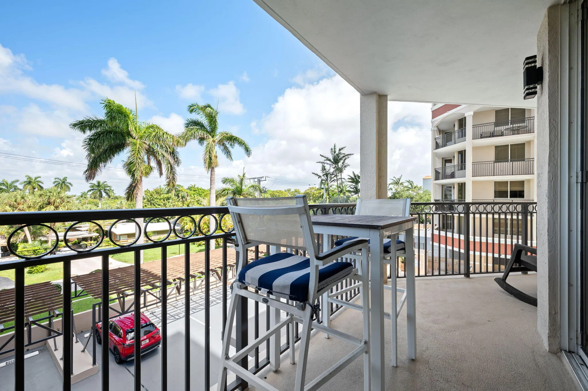 23-web-or-mls-2001-n-ocean-blvd-304
