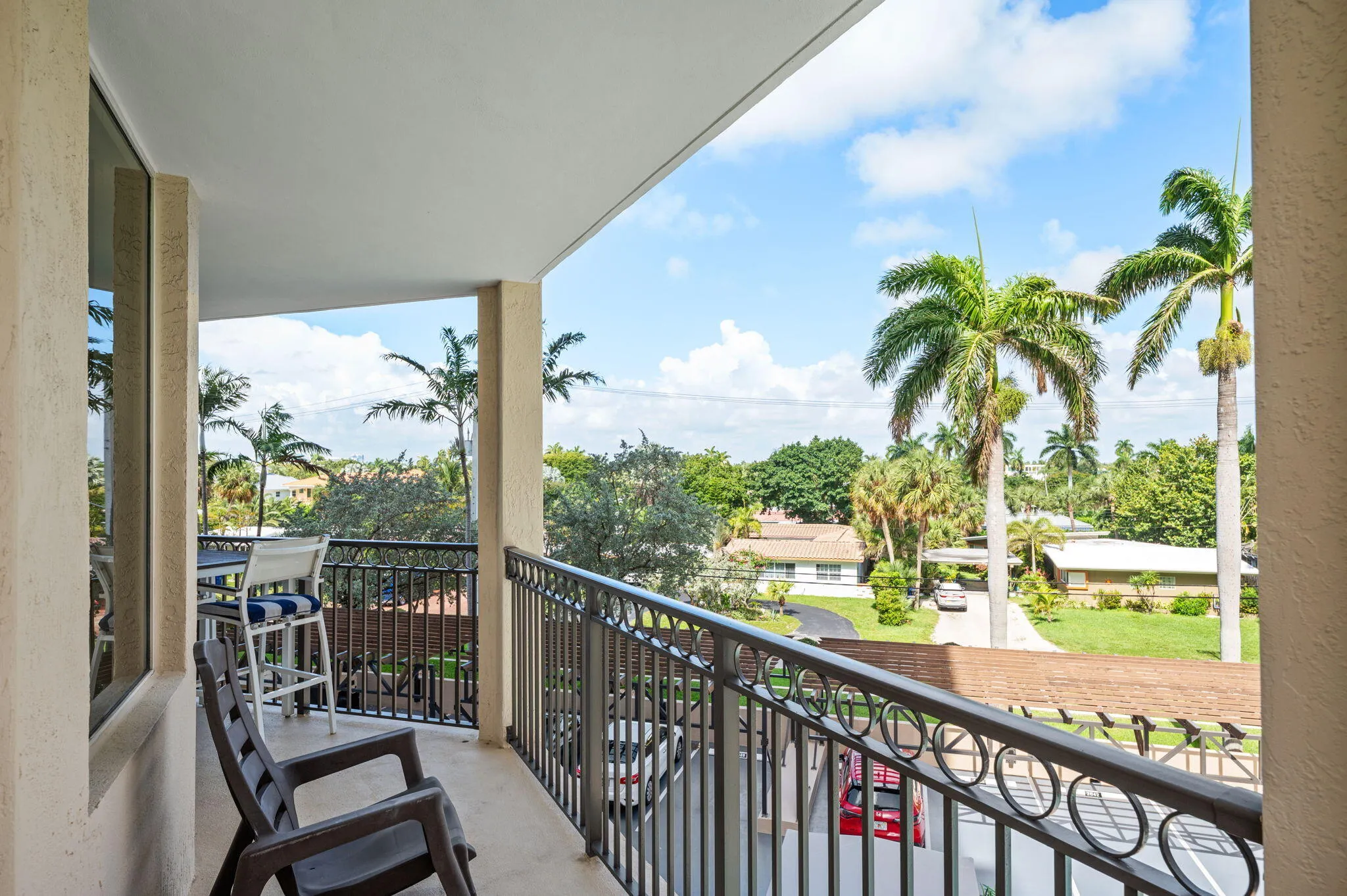 25-web-or-mls-2001-n-ocean-blvd-304